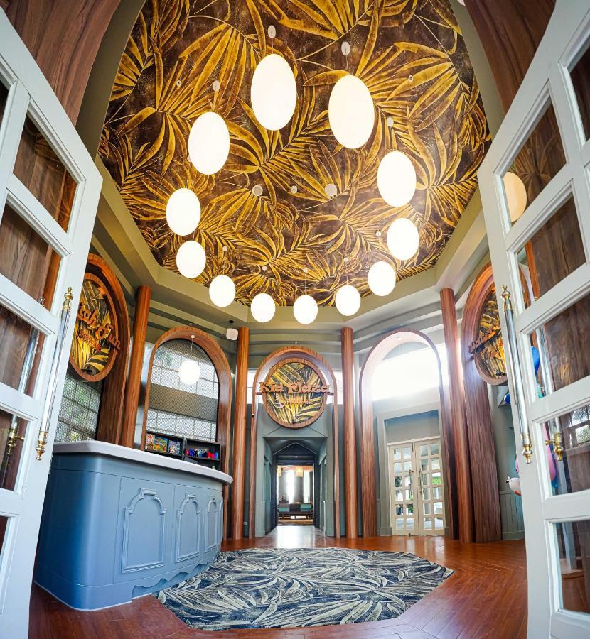 Hualien Farglory Hotel Yanliau Buitenkant foto Interior of the library