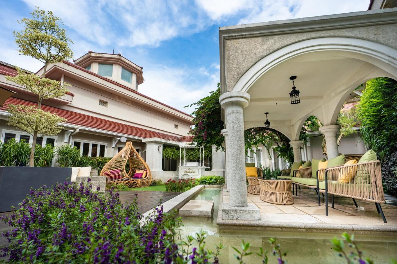 Hualien Farglory Hotel Yanliau Buitenkant foto The residence of the Thai ambassador to the United States